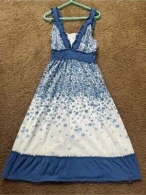 Women’s SO Blue and White Floral Summer Dress Size Small